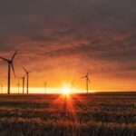 Windmolens bij zonsondergang
