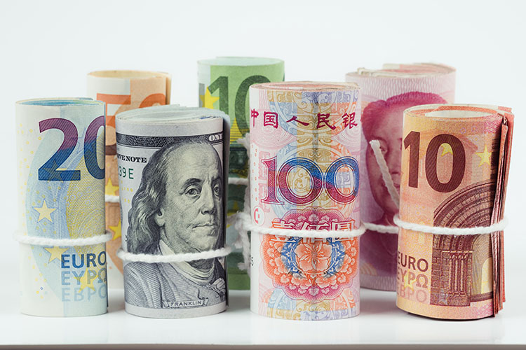 Diverse soorten papieren valuta